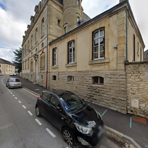 Mairie - cantine à Sées