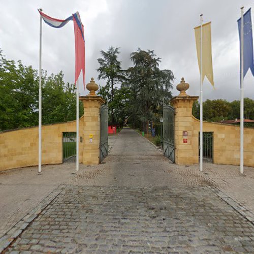 Agence de voyages Hôtel Château 4 Étoiles Saint-Sylvestre-sur-Lot
