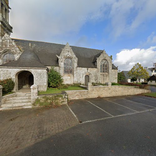 Église catholique Presbytère Trégourez