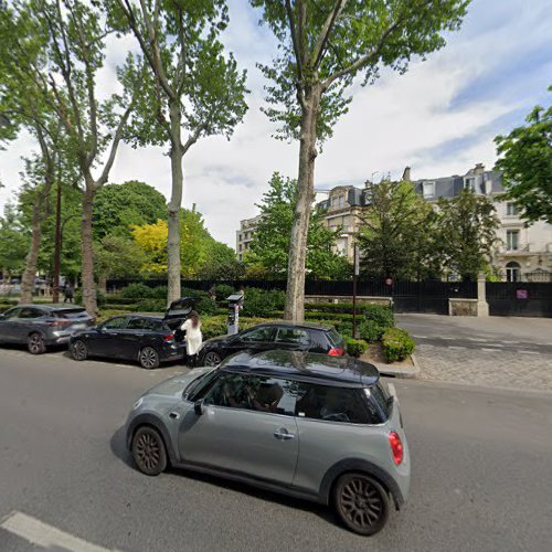 PIERRE ET FILS BAGNOLET à Neuilly-sur-Seine