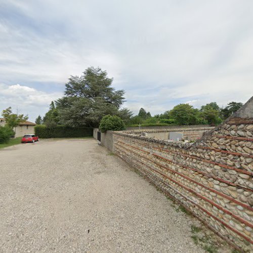 Cimetière à Charnoz-sur-Ain