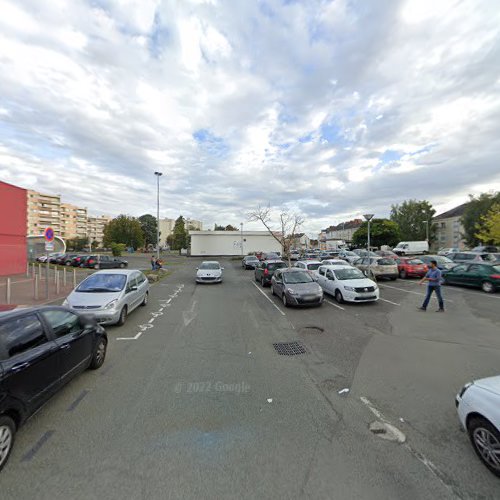 Magasin Geant La roseraie Angers