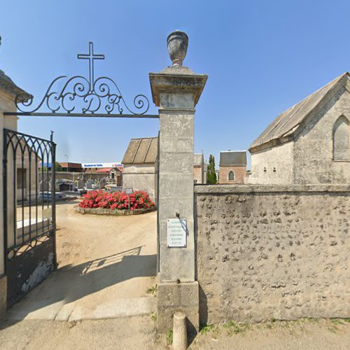 Cimetière à Beaumont-sur-Sarthe