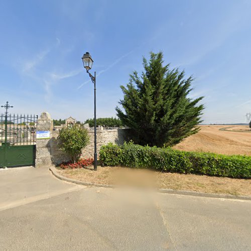 Cimetière à Saint-Vrain