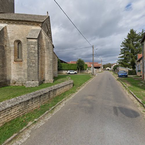 Église romane à Autrey-lès-Gray