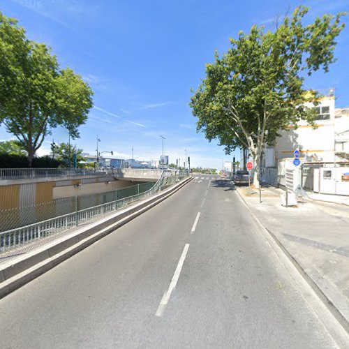 Borne de recharge de véhicules électriques Métropolis Charging Station Issy-les-Moulineaux
