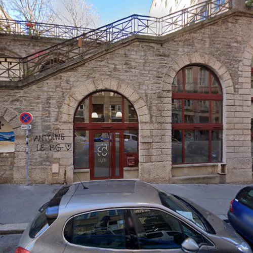 Centre d'Accueil et d'Accompagnement à la Réduction des Risques pour Usagers de Drogues, RuptureS à Lyon