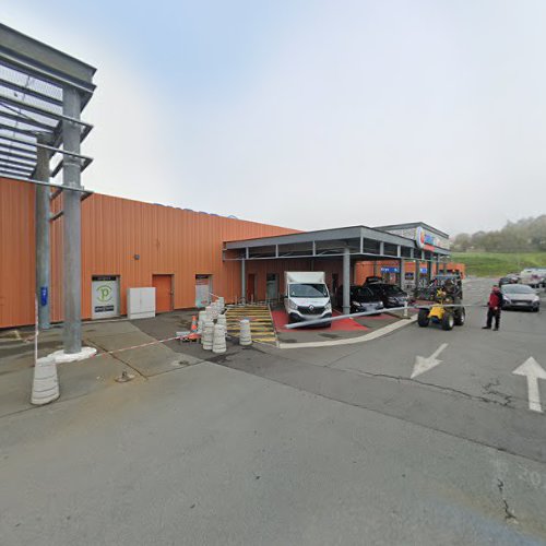 Station de recharge pour véhicules électriques à La Chataigneraie