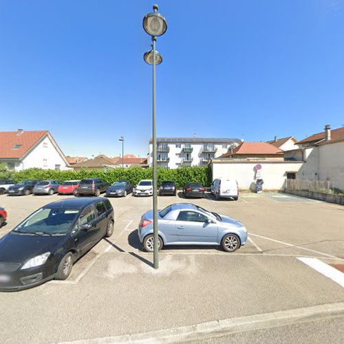 Borne de recharge de véhicules électriques Réseau eborn Charging Station Les Abrets en Dauphiné