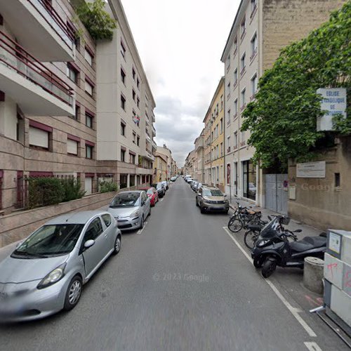 EGLISE EVANGELIQUE PROTESTANTE LE FLAMBEAU VILLEURBANNE à Villeurbanne