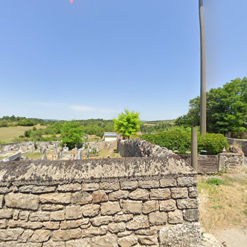 Cimetière à Veyreau