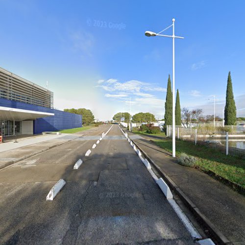 Agence de location de voitures Thrifty Car Rental Aeroport de Nimes Nîmes