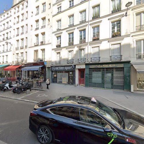 Borne de recharge de véhicules électriques Belib' Charging Station Paris