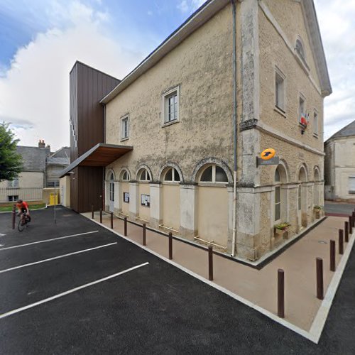 Église catholique Église Saint-Martin de Mansigné Mansigné