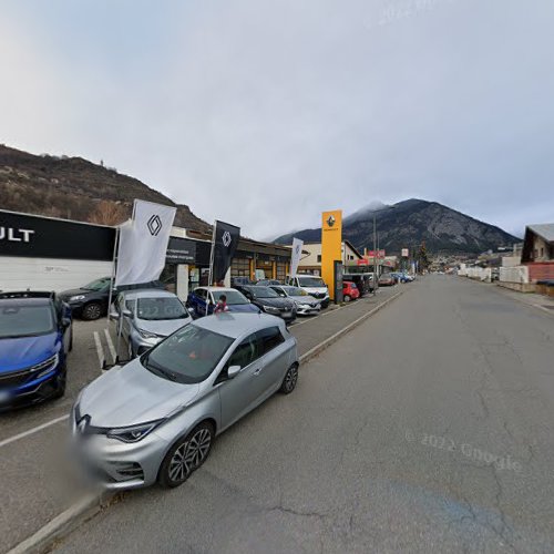 Renault Charging Station à Briançon