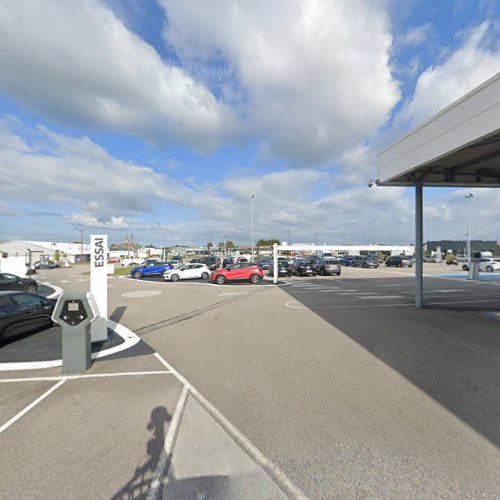 Borne de recharge de véhicules électriques Shell Recharge Charging Station Cherbourg-en-Cotentin