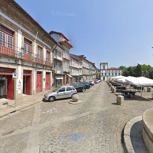 DIÁLOGOS D' AGORA LDA em Guimarães