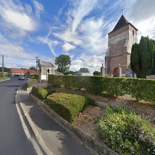 Église catholique Église catholique Saint-Martin à Saint-Martin-d'Hardinghem et son Cimetière Saint-Martin-d'Hardinghem