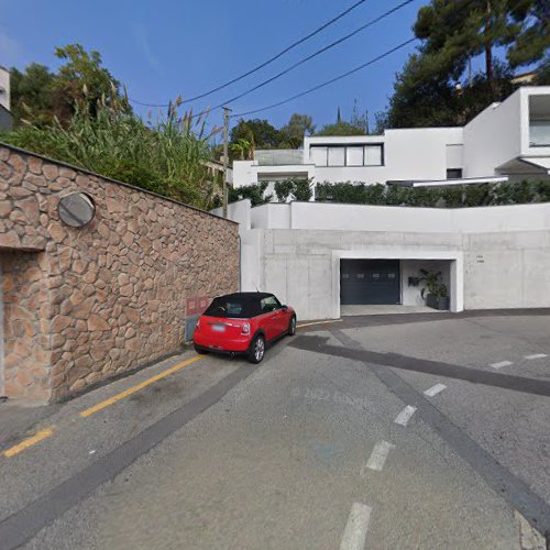 Waldhof Real Estate à Roquebrune-Cap-Martin