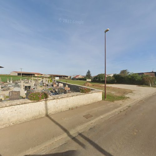 cimetière à Jully-sur-Sarce