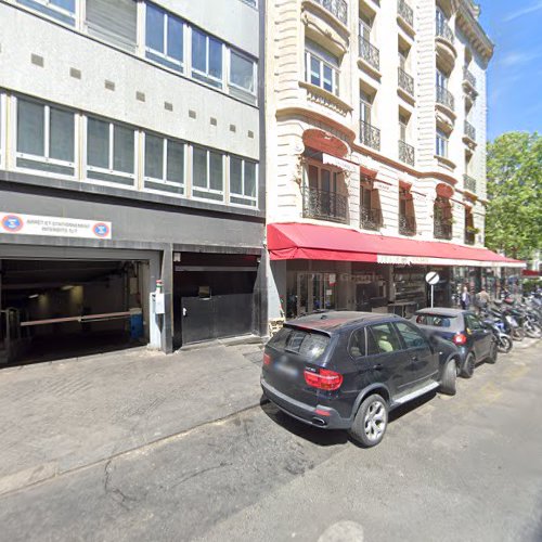 Société du 23 avenue de Marignan à Paris