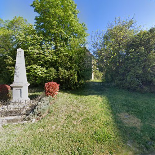 Église à Conne-de-Labarde