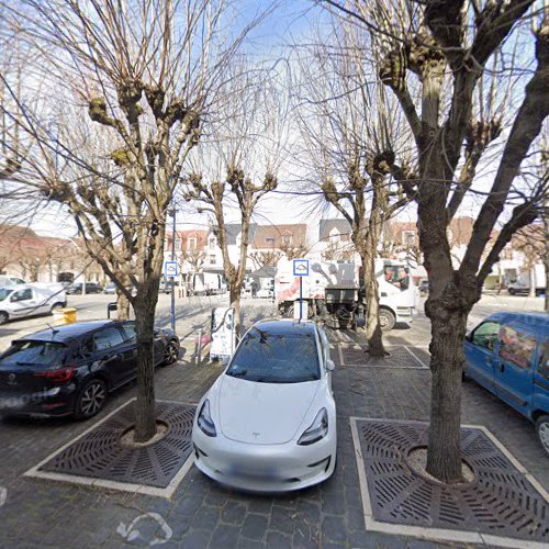 Borne de recharge de véhicules électriques Mouv'Oise Charging Station Gouvieux