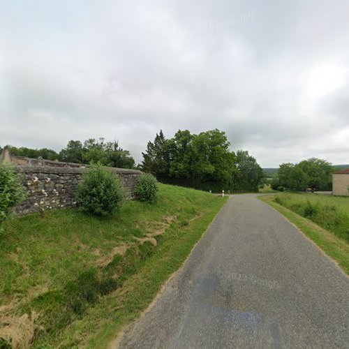 Cimetière à Mouillac