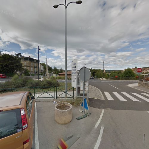 Borne de recharge de véhicules électriques RÉVÉO Charging Station Saint-Georges-de-Luzençon
