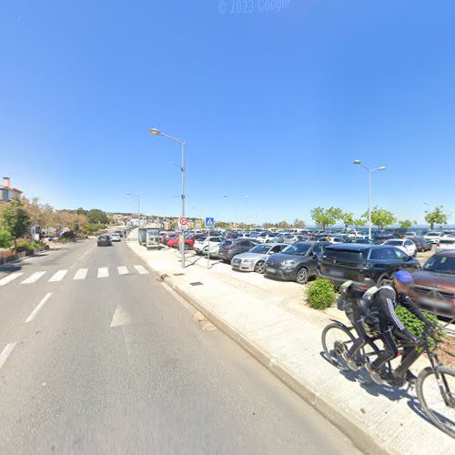 Borne de recharge de véhicules électriques Aix-Marseille Provence Métropole Charging Station Martigues