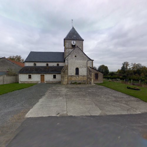 Église à Saint-Clément-à-Arnes
