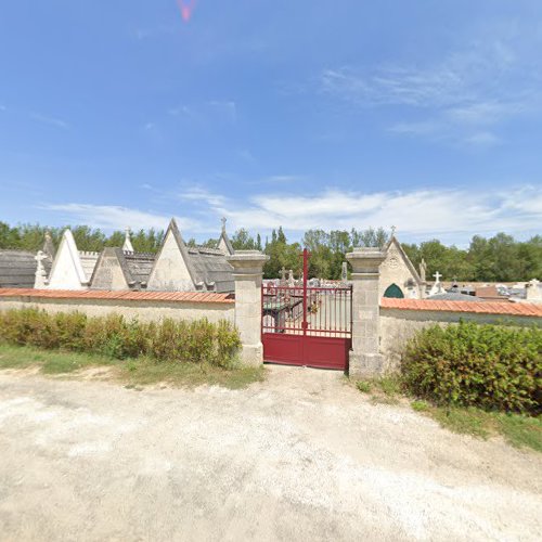 Cimetière à Saint-Bonnet-sur-Gironde