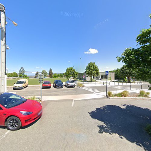 Borne de recharge de véhicules électriques Réseau eborn Station de recharge Saint-Étienne-de-Saint-Geoirs