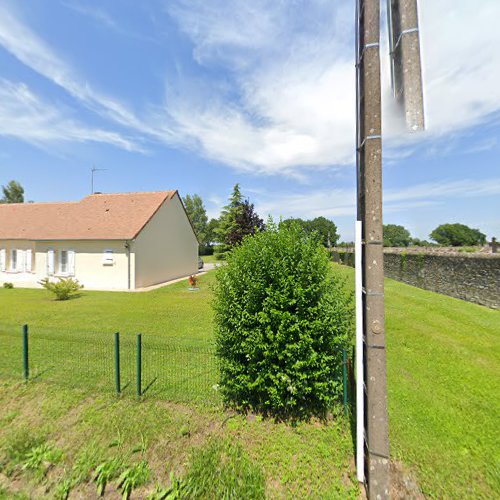 Cimetière de Mauves-sur-Huisne à Mauves-sur-Huisne