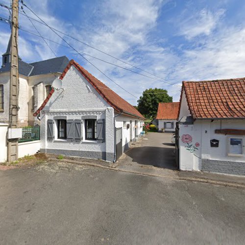 Église catholique Saint-Thomas-de-Cantorbéry à Guisy et son Cimetière à Guisy