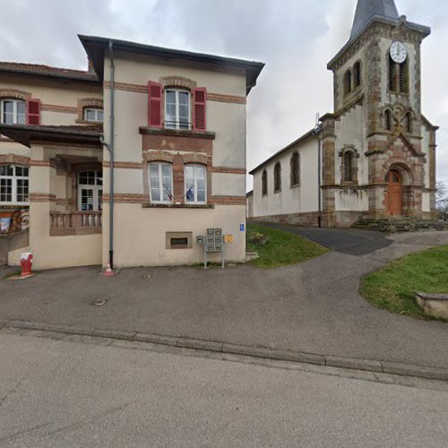 Église à Chazelles-sur-Albe