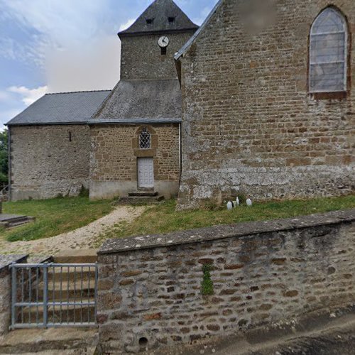 Église Saint-Pierre à Couesmes-Vaucé