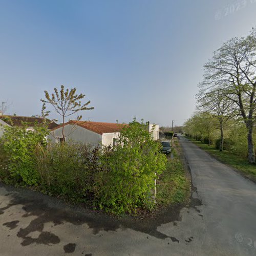 Cimetière à Saint-Hilaire-la-Palud