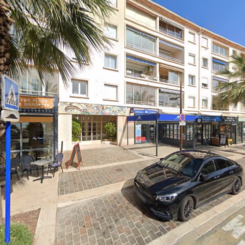 AXA Assurance et Banque Gregoire Tabbagh à Sainte-Maxime