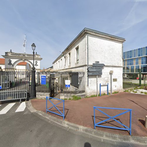 Porte d'honneur Naval Group site Angoulême-Ruelle à Ruelle-sur-Touvre