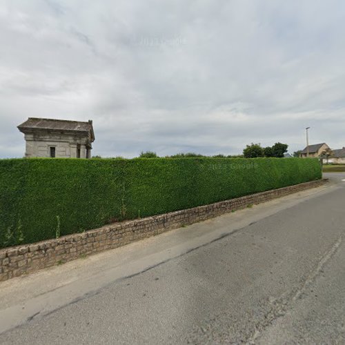 Cimetière Saint-Quentin-sur-le-Homme à Saint-Quentin-sur-le-Homme