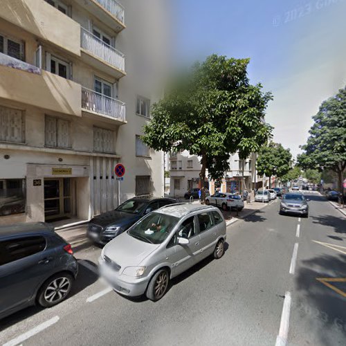 Agence immobilière GUY HOQUET Antibes
