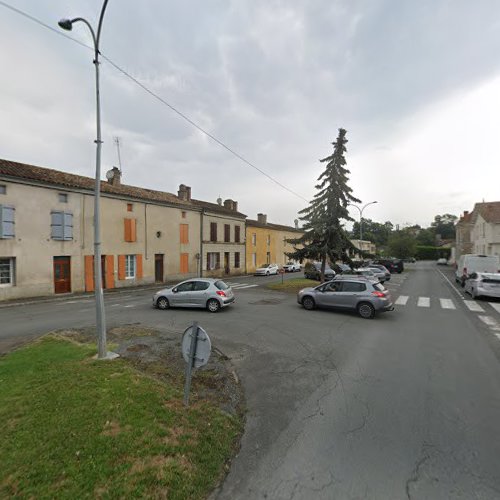 Borne de recharge de véhicules électriques SDEE Lot et Garonne Station de recharge Miramont-de-Guyenne