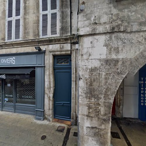 Magasin de vêtements pour hommes Faits Divers La Rochelle
