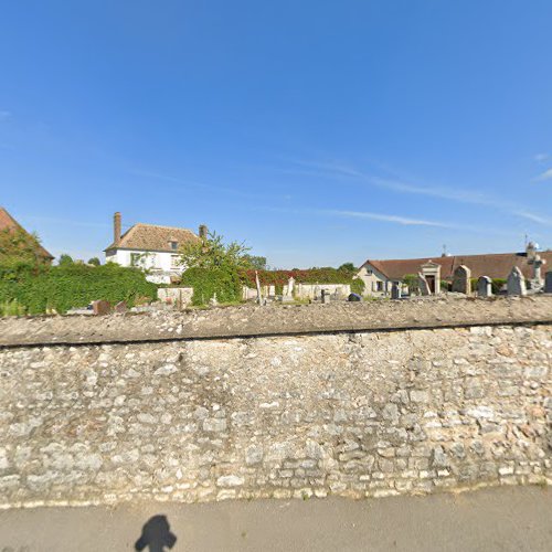 Cimetière à Saint-Illiers-la-ville