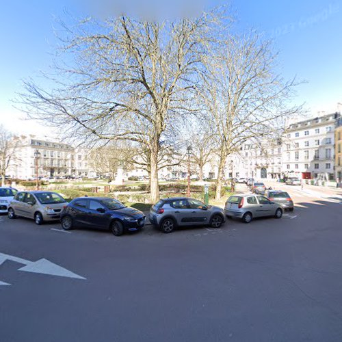 Place Hoche Immobilier à Versailles