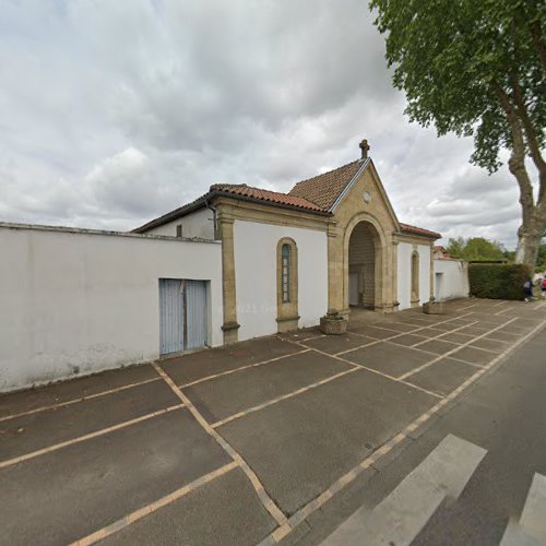 Cimetière à Pontonx-sur-l'Adour à Pontonx-sur-l'Adour