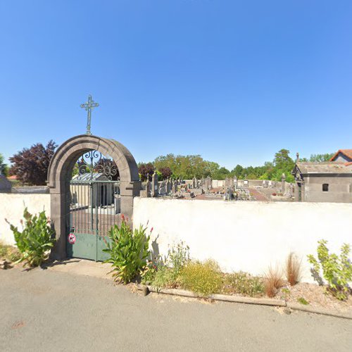 Cimetière à Varennes-sur-Morge