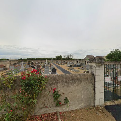 Cimetière Communal à Rouziers-de-Touraine