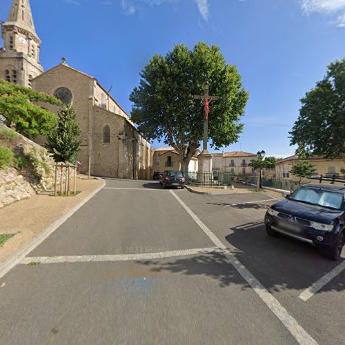 Église à Pouzolles